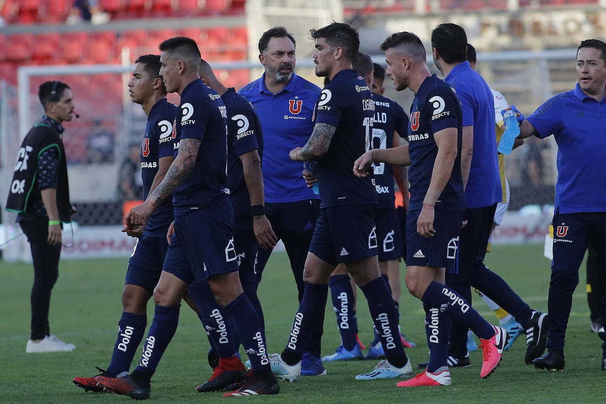 La «U» acordó rebaja de sueldos para el plantel