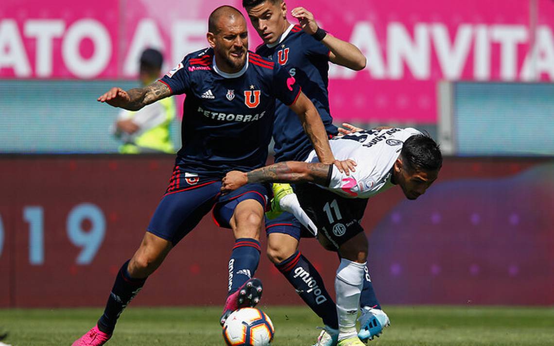La ‘U’ estaría evaluando instalar hinchas de cartón en el Nacional