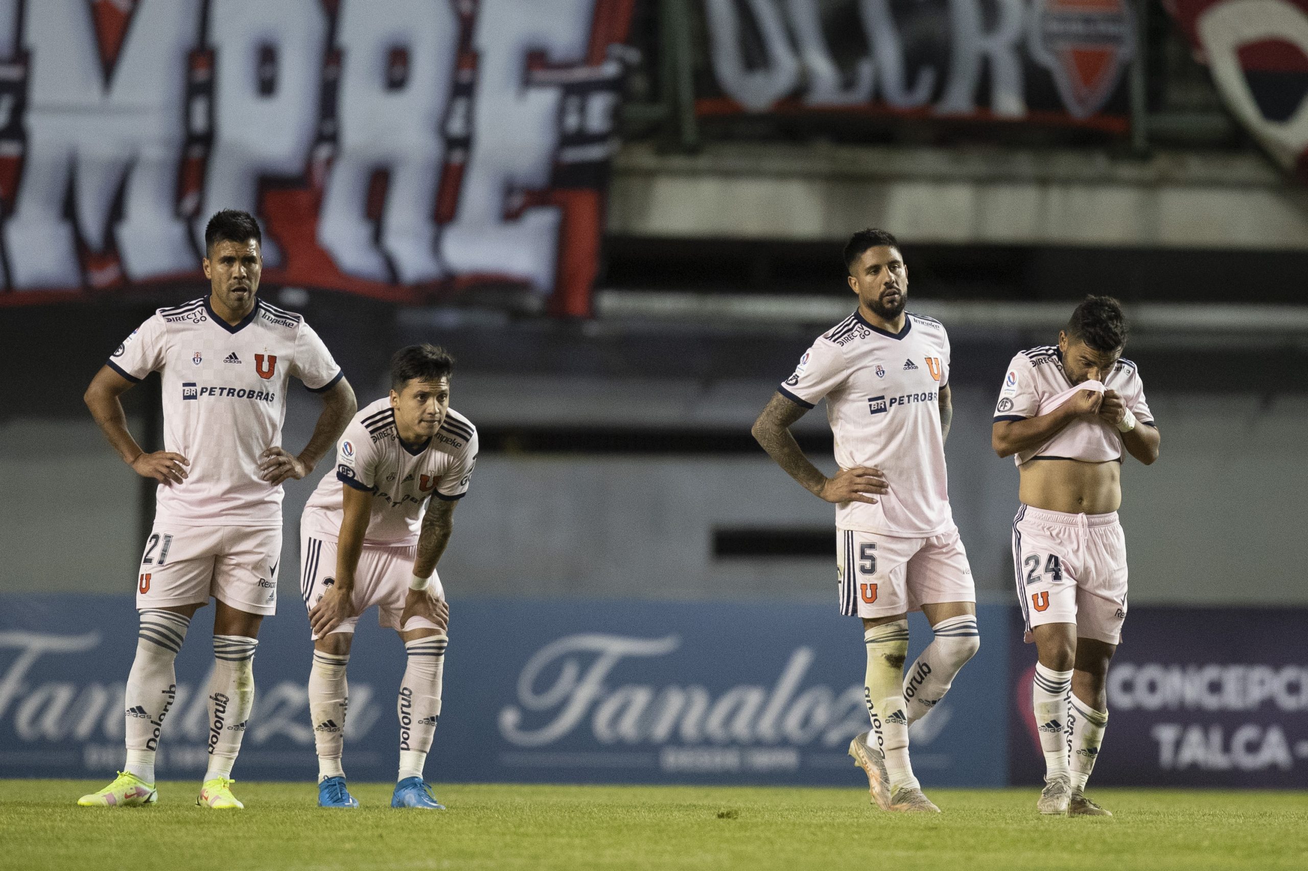 La ‘U’ recurre a ex psicóloga de Colo Colo para superar la crisis