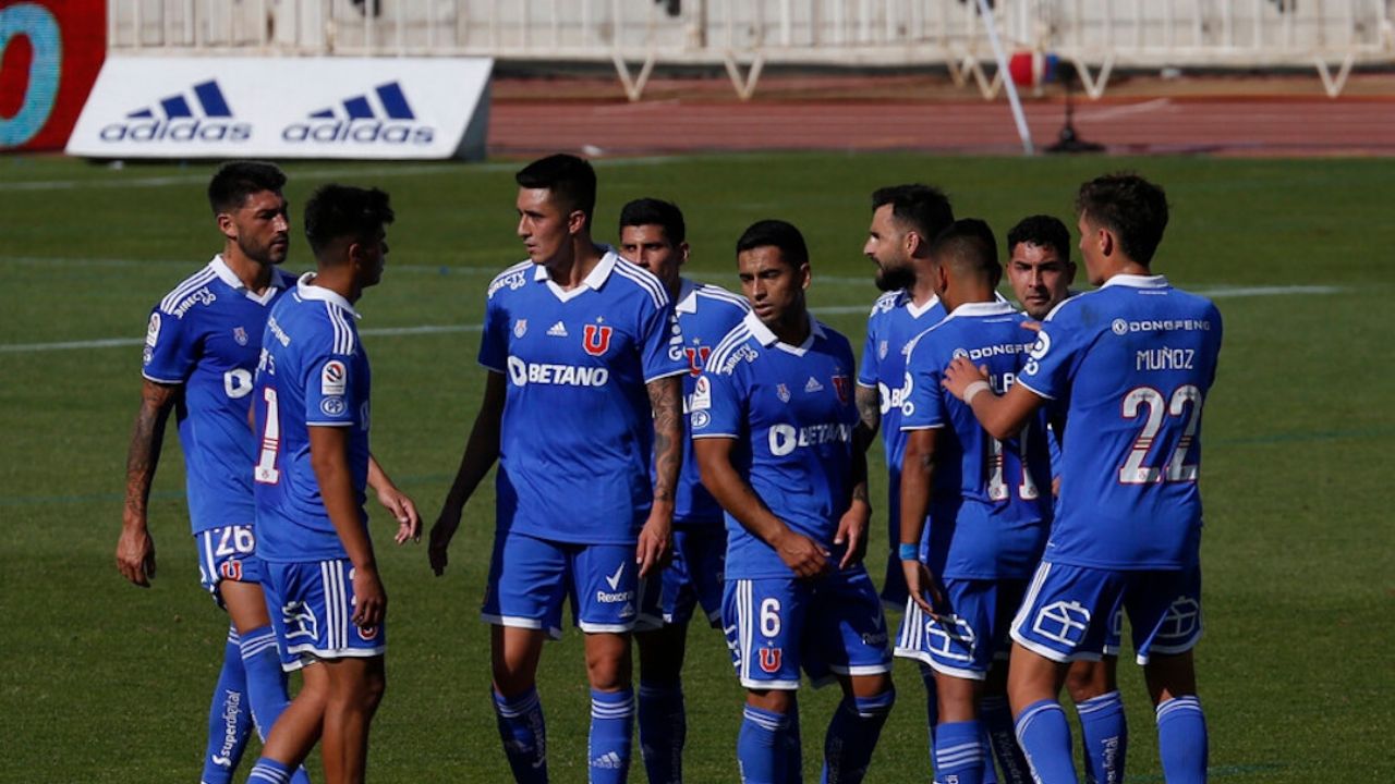 Universidad de Chile contratará tres refuerzos para mejorar el plantel