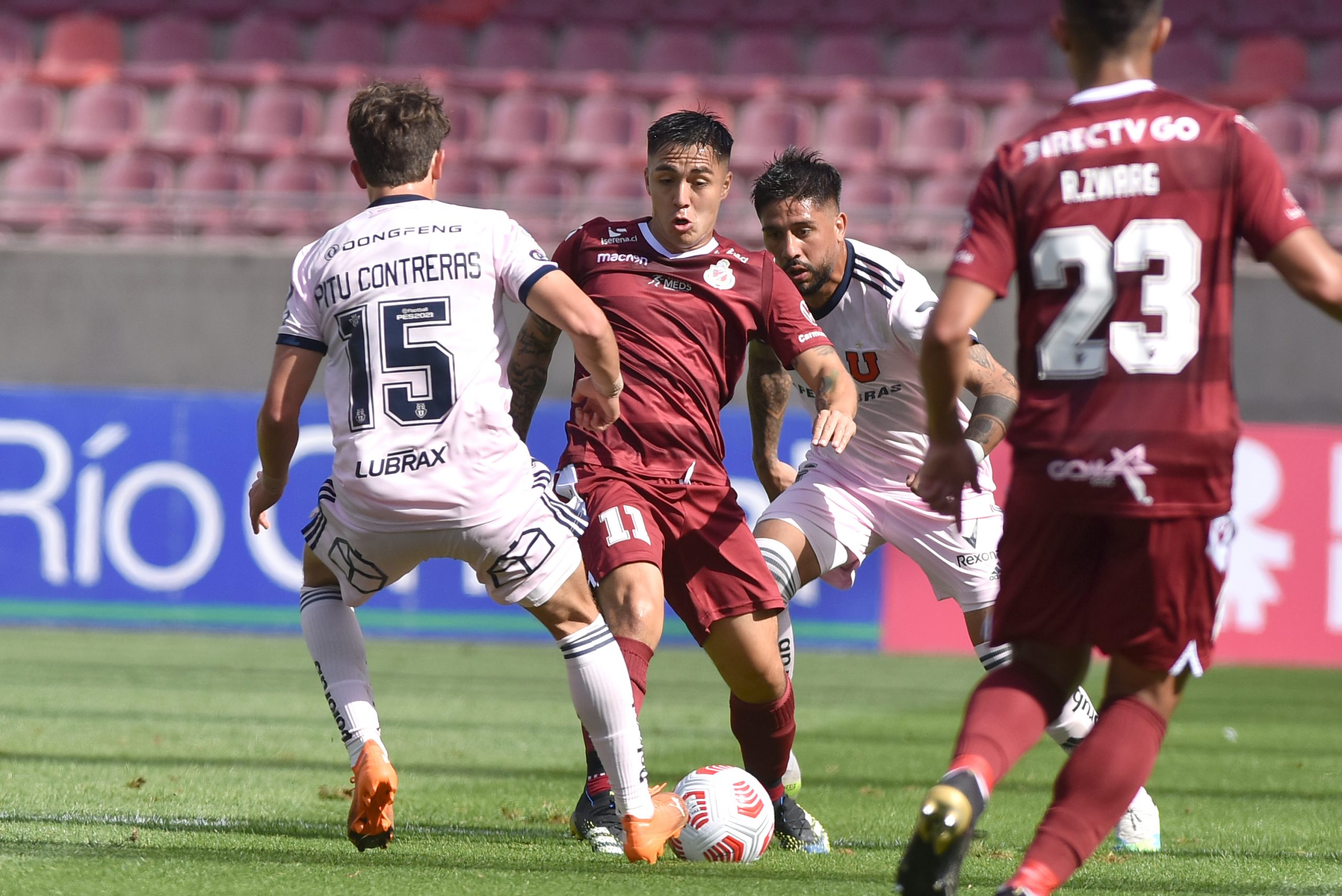 Un gol mal anulado y una agresión ignorada: Los errores del árbitro Hermosilla