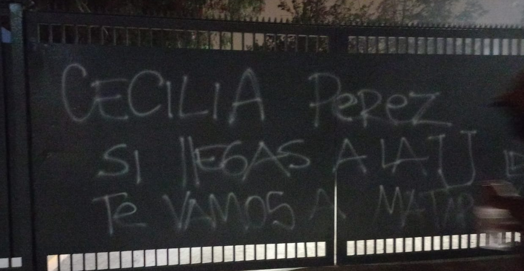 Barricadas y amenazas a Cecilia Pérez: Vandalizan el CDA