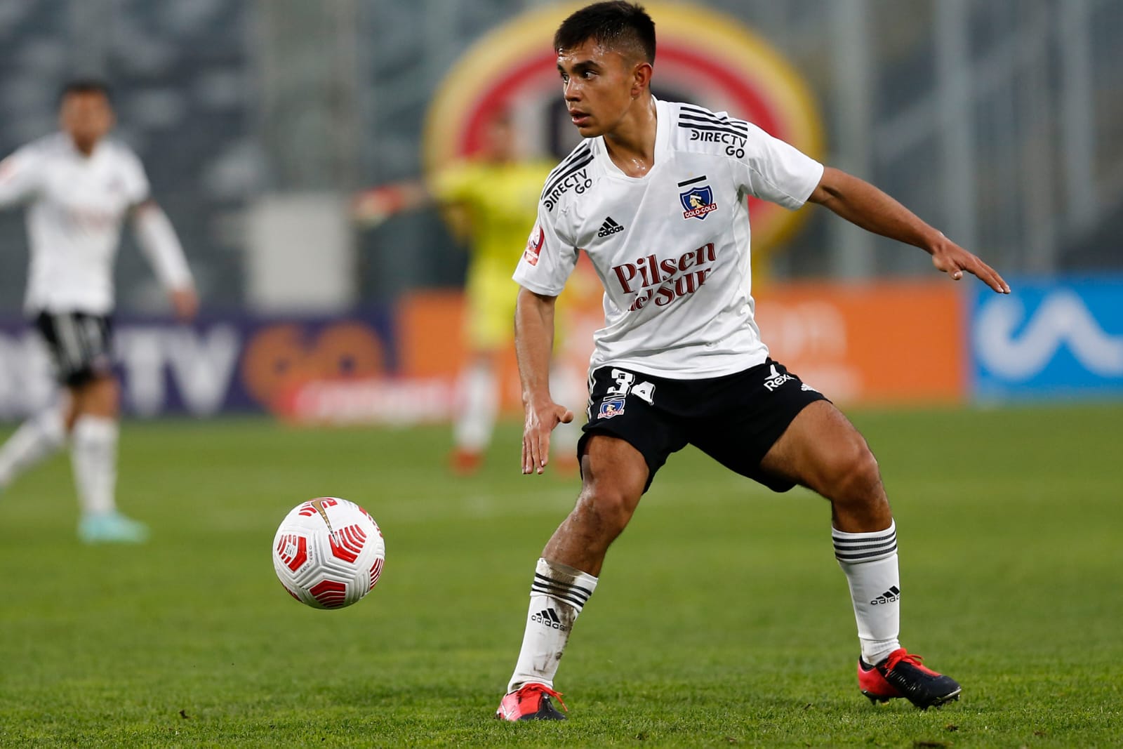 Vicente Pizarro continúa en Colo Colo hasta el 2024