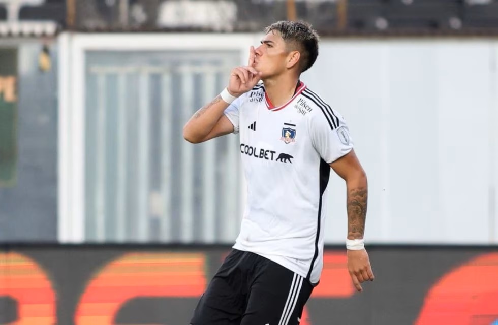Dan a conocer castigo de Carlos Palacios por expulsión ante Boca en Copa Libertadores
