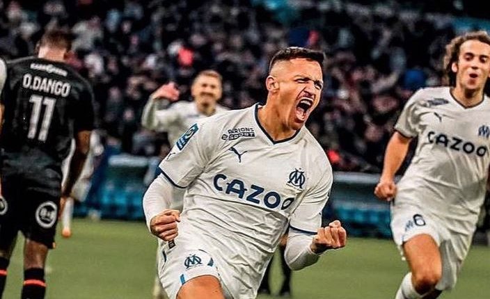 Aseguran que Alexis Sánchez aceptará oferta de gigante de Turquía