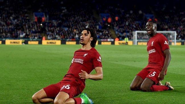 Liverpool golea y deja al Leicester al borde del descenso en Premier League
