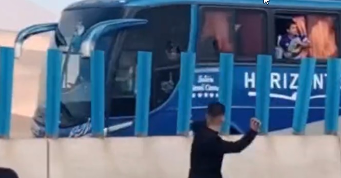 Video: Bus con hinchas de San Marcos de Arica fue atacado tras el clásico en Iquique