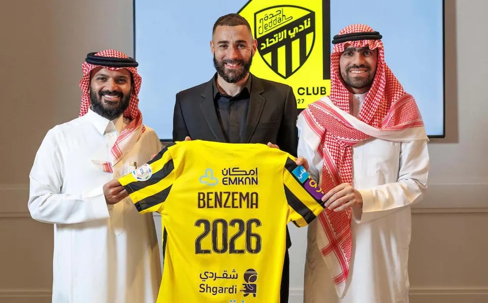 Karim Benzema firmó como nuevo jugador de Al Ittihad de Arabia Saudita