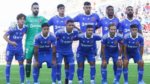 «En cualquier posición es un inútil»: Ex Universidad de Chile es criticado en el extranjero