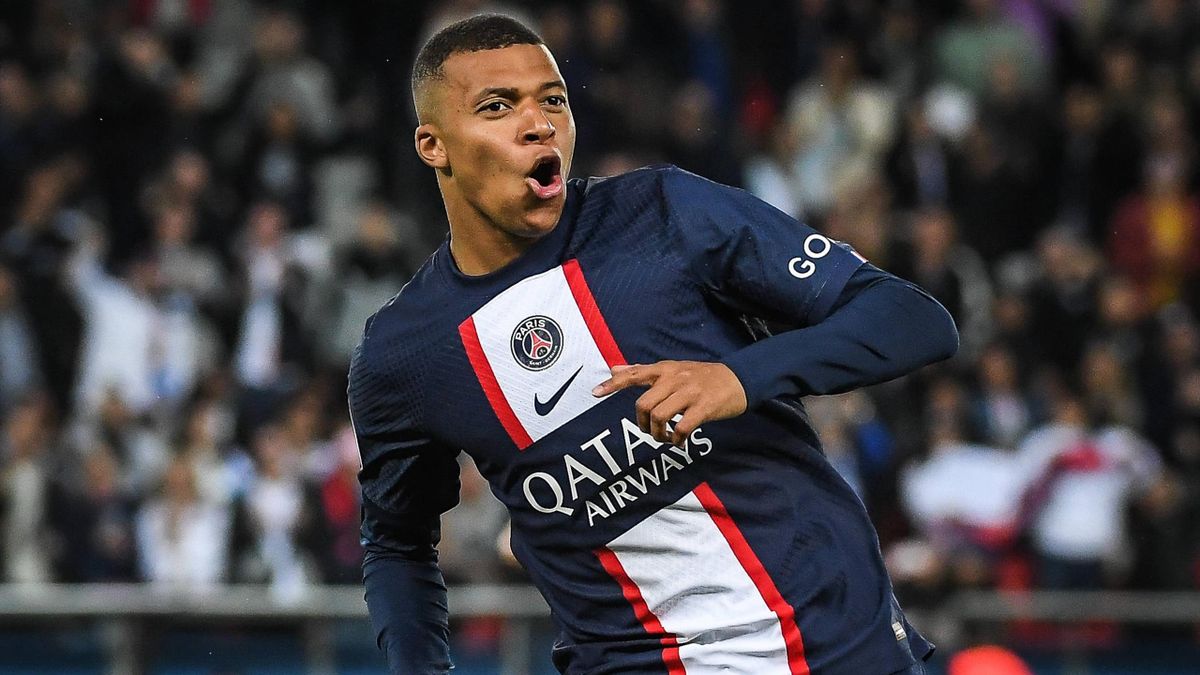 Mbappé comunicó al PSG que no renovará y el club respondió que no se irá gratis