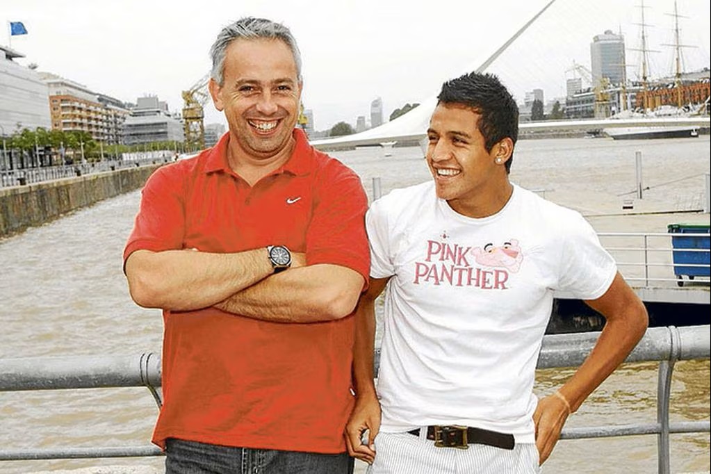 Mauricio Israel asegura que Felicevich y Alexis Sánchez son dueños de la «U»