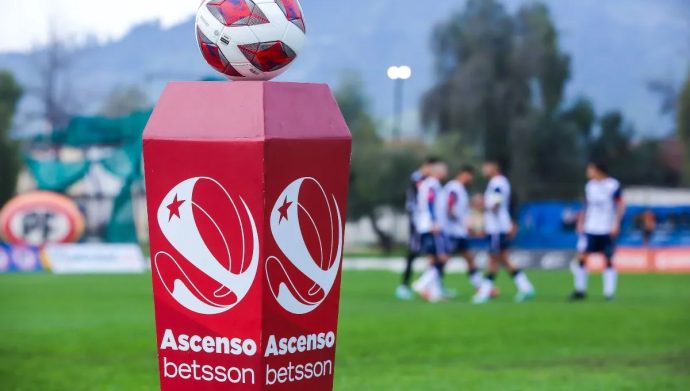 Cinco clubes del Campeonato Nacional romperán su contrato con casa de apuestas
