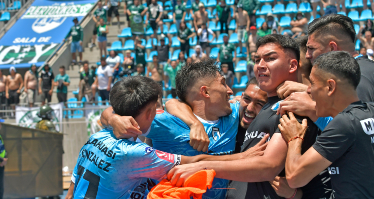 iquiqe vencio wanderers