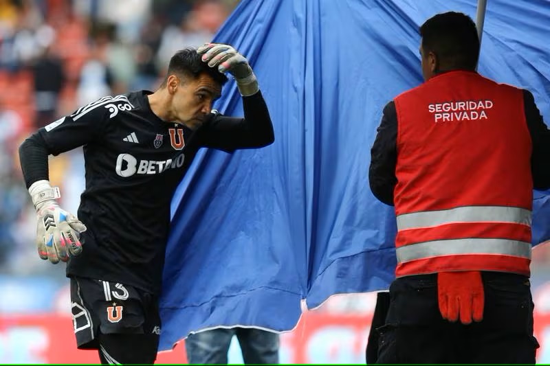 toselli hinchas uc