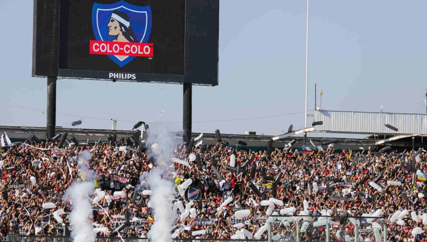Polémica en Colo Colo: 22 jugadores son investigados por posibles irregularidades con licencias de conducir