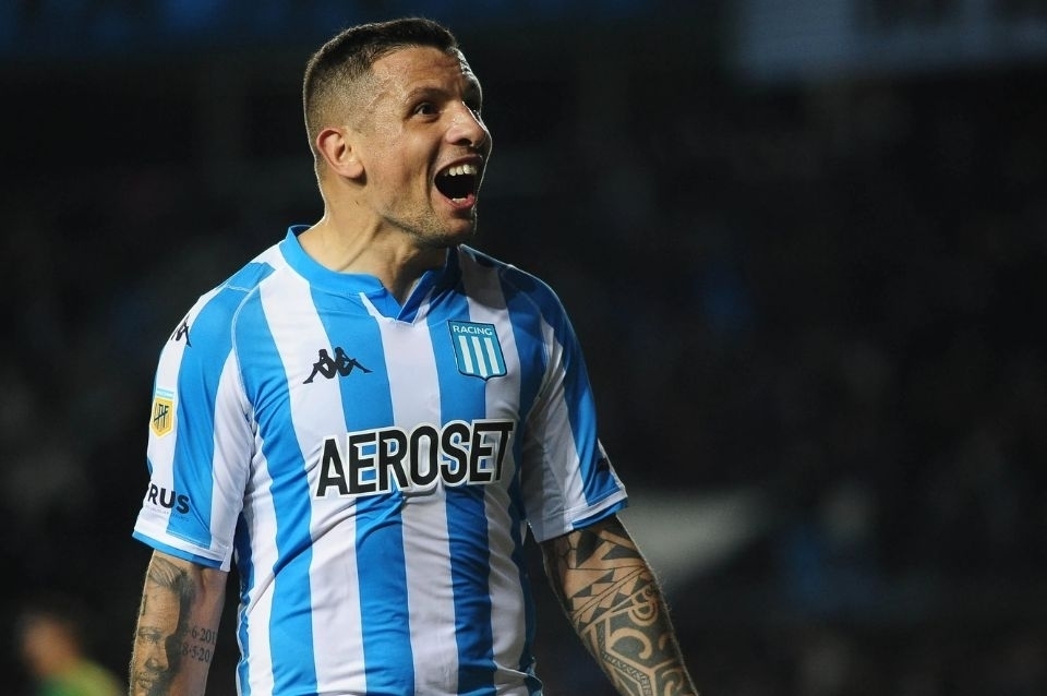 Polémica en Racing: Emiliano Vecchio comete grave acto de indisciplina