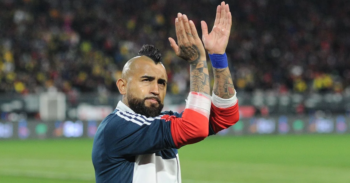 Salió humo blanco: Arturo Vidal regresa a Colo Colo este 2024
