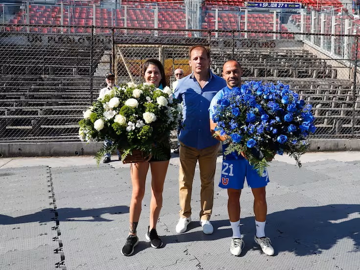 Universidad de Chile tuvo emotivo gesto en el Memorial del Estadio Nacional
