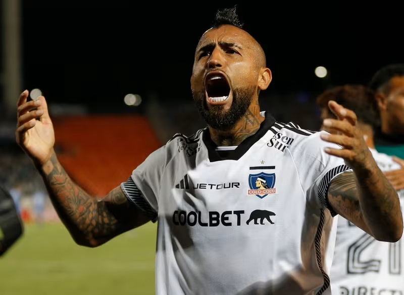 Se encienden las alarmas en Colo Colo: Vidal es duda para partido ante O’Higgins