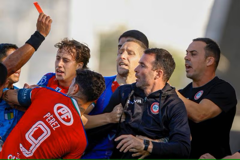 Unión La Calera se queda sin técnico para el Campeonato Nacional