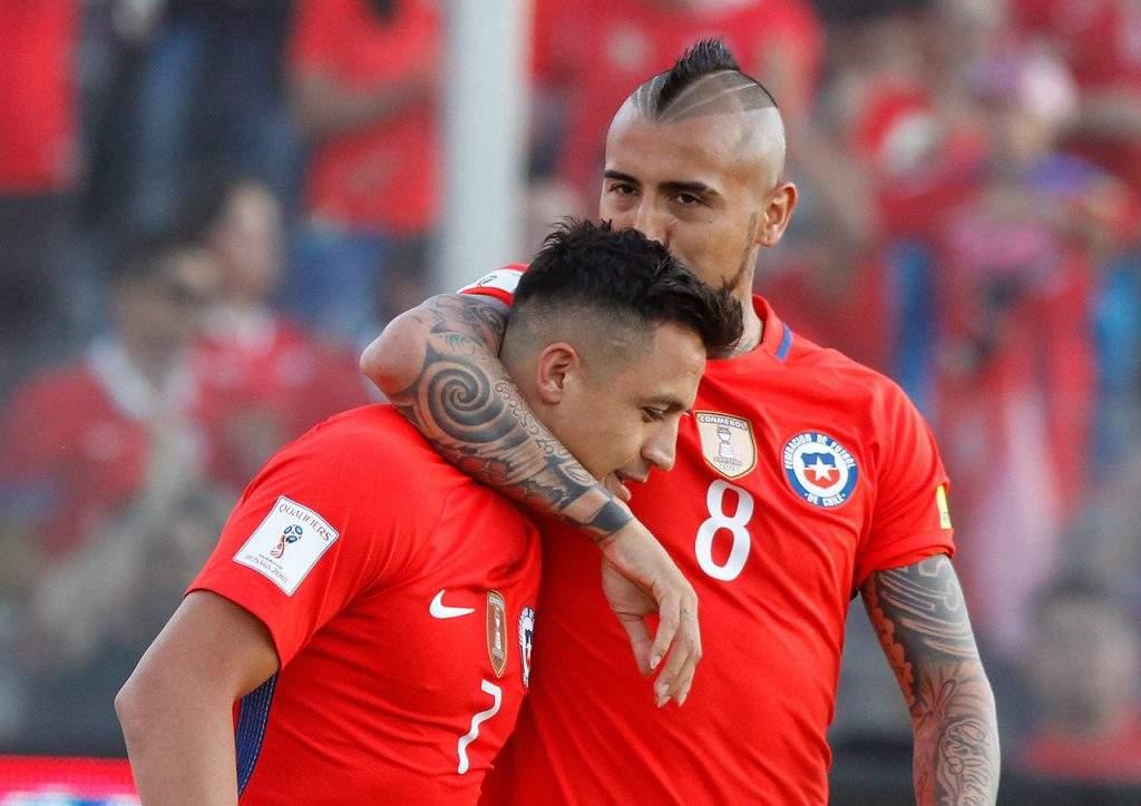 DT del fútbol chileno tajante: «Los jóvenes quieren el auto de Alexis y el peinado de Vidal y no juegan»