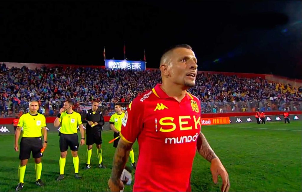 Emiliano Vecchio recibió severo castigo por su expulsión frente a la ‘U’
