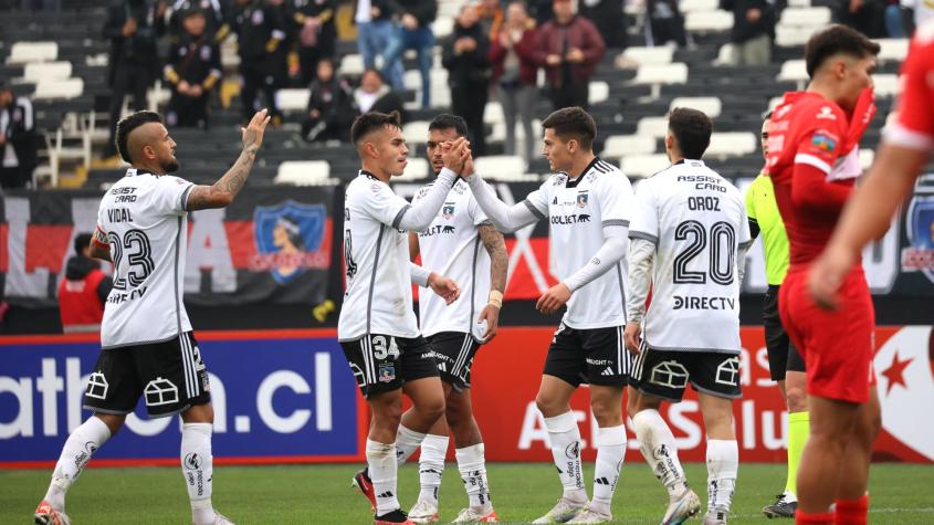colo colo vs universitario
