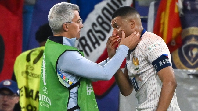 Mbappé tomó importante decisión tras fracturarse la nariz en la Eurocopa
