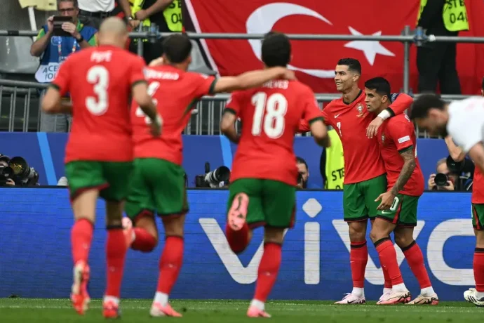 portugal golea a turquia