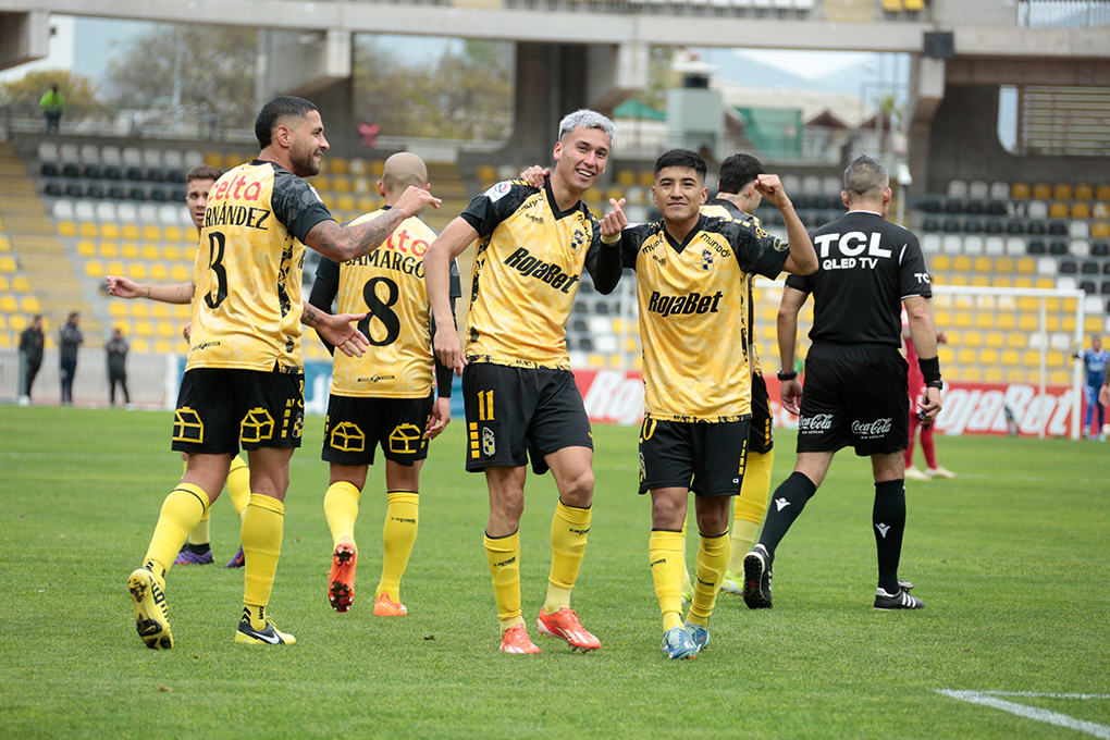 Colo Colo ganó y la 'U' enredó puntos Así quedó la tabla de posiciones