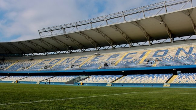 estadio ester roa