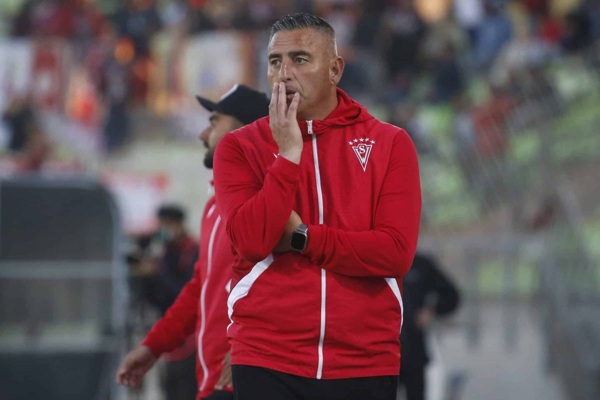 «Me quedo con los que voy a luchar todo el campeonato»: García le envía recado a los jugadores que quieran irse de Wanderers