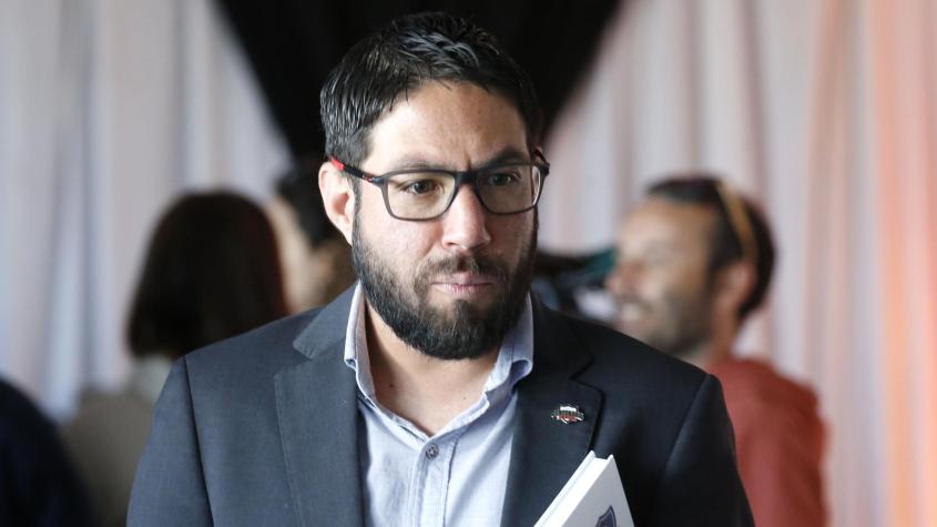 Tras grave denuncia, sancionan a presidente del CSD Colo Colo, Matías Camacho