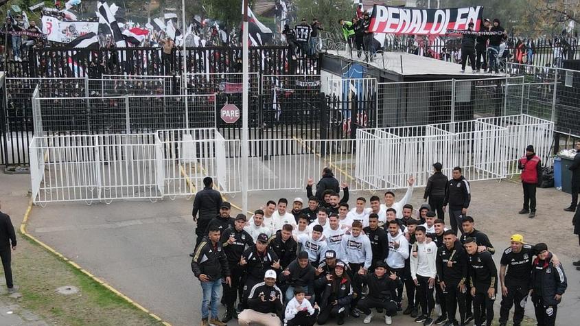 hinchas colo colo argentina