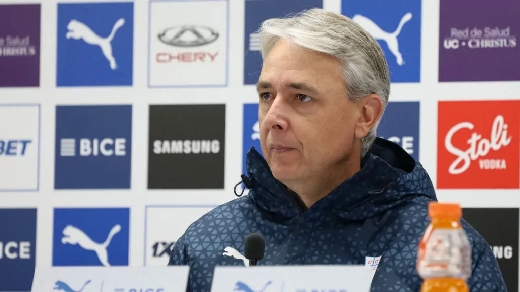 Universidad Católica anunció la renovación de contrato de Tiago Nunes
