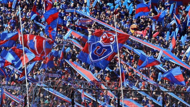 «A las tribunas azules entra cualquiera»: La ‘U’ reacciona con molestia a frase emitida en noticiero de Canal 13