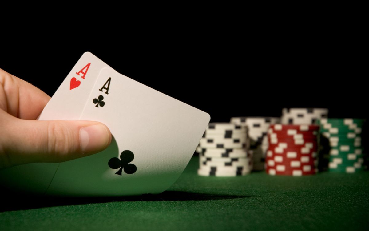 El Fascinante Mundo del Póker: Estrategias y Consejos Esenciales