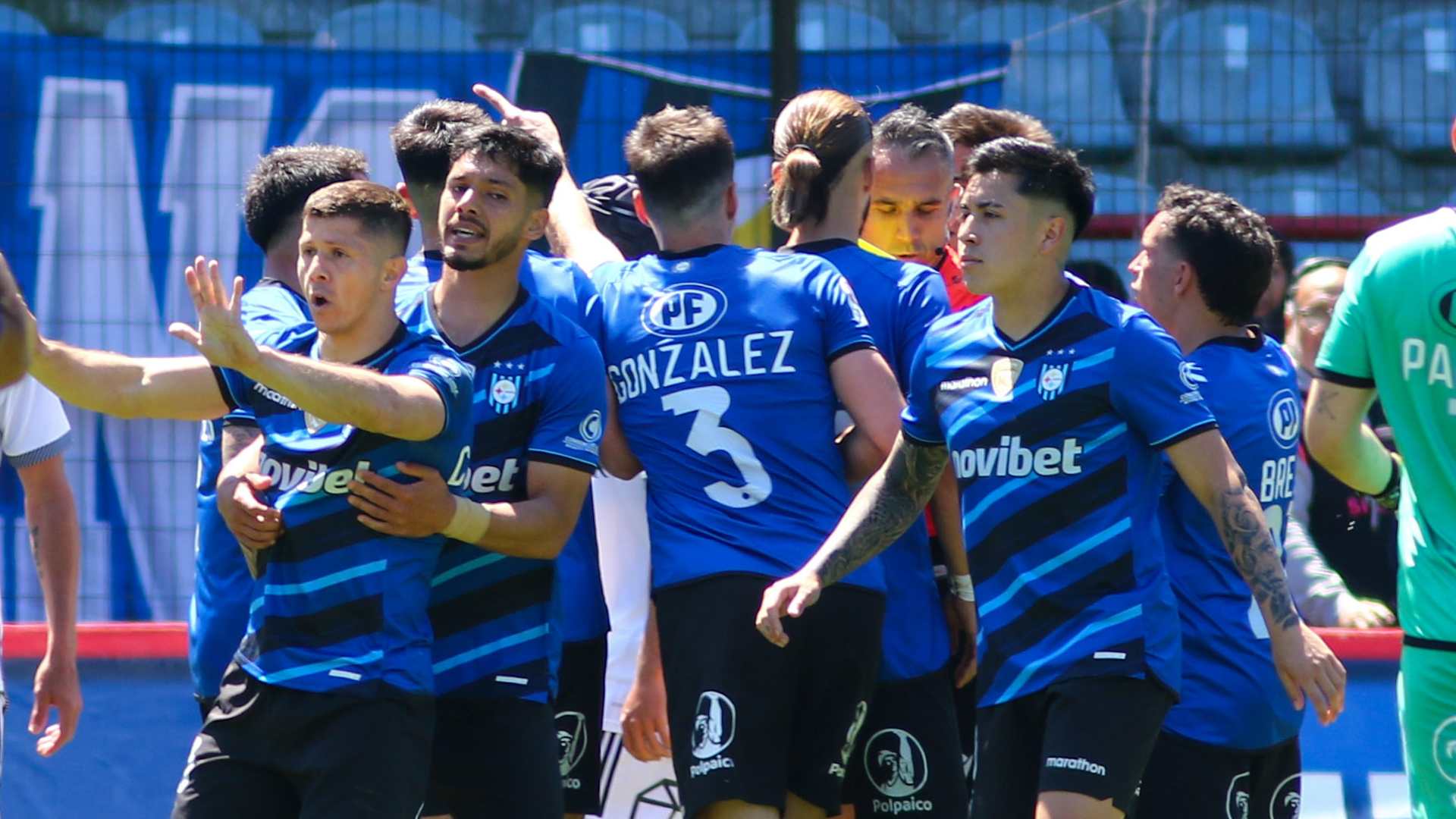 Dos jugadores de Huachipato son detenidos por porte de drogas - Te