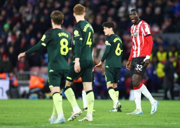 Southampton pierde ante Brentford