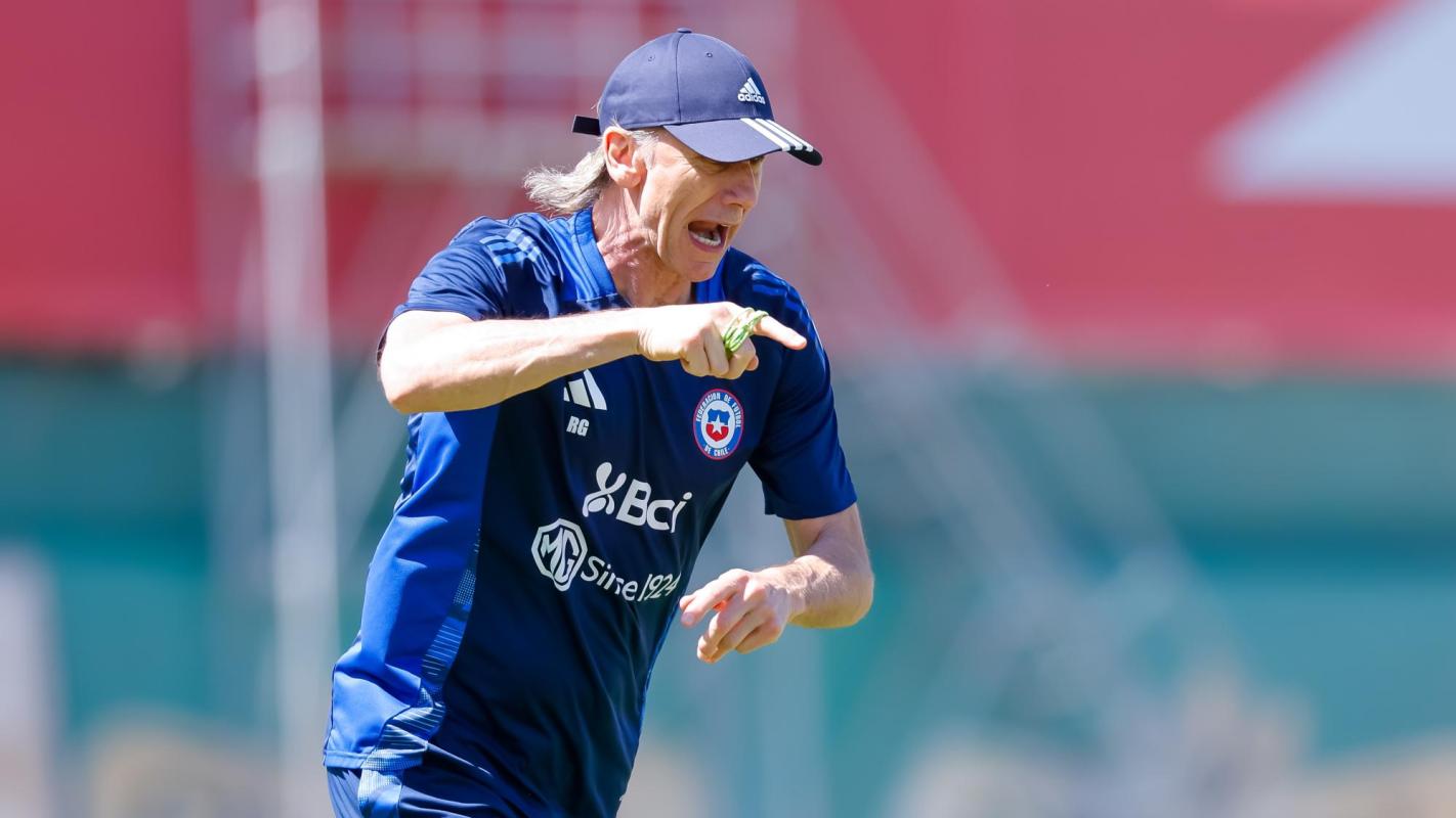 La Roja sufre nuevas bajas y Ricardo Gareca cita a dos jugadores de emergencia
