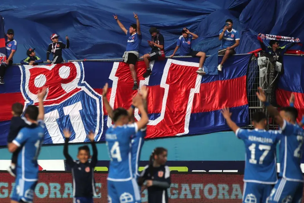 hinchada udechile
