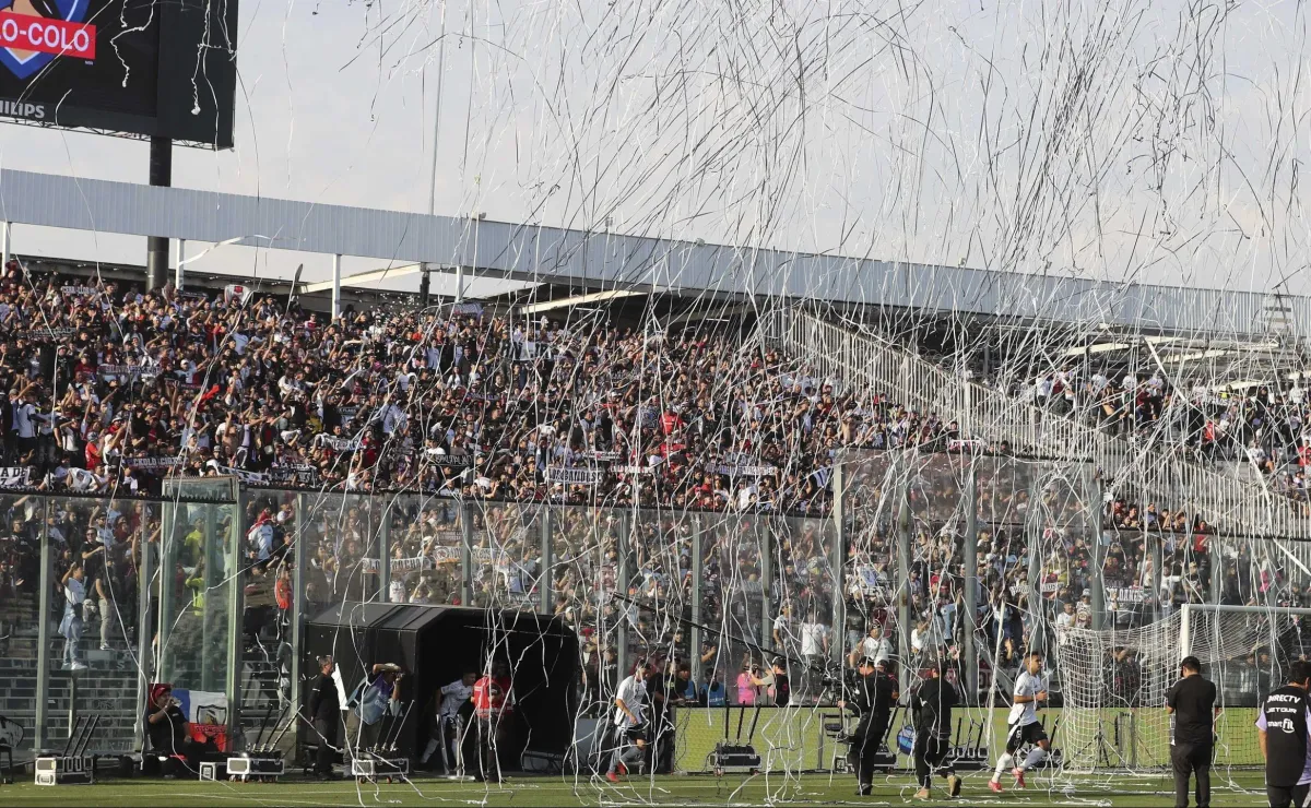 hinchas colocolo