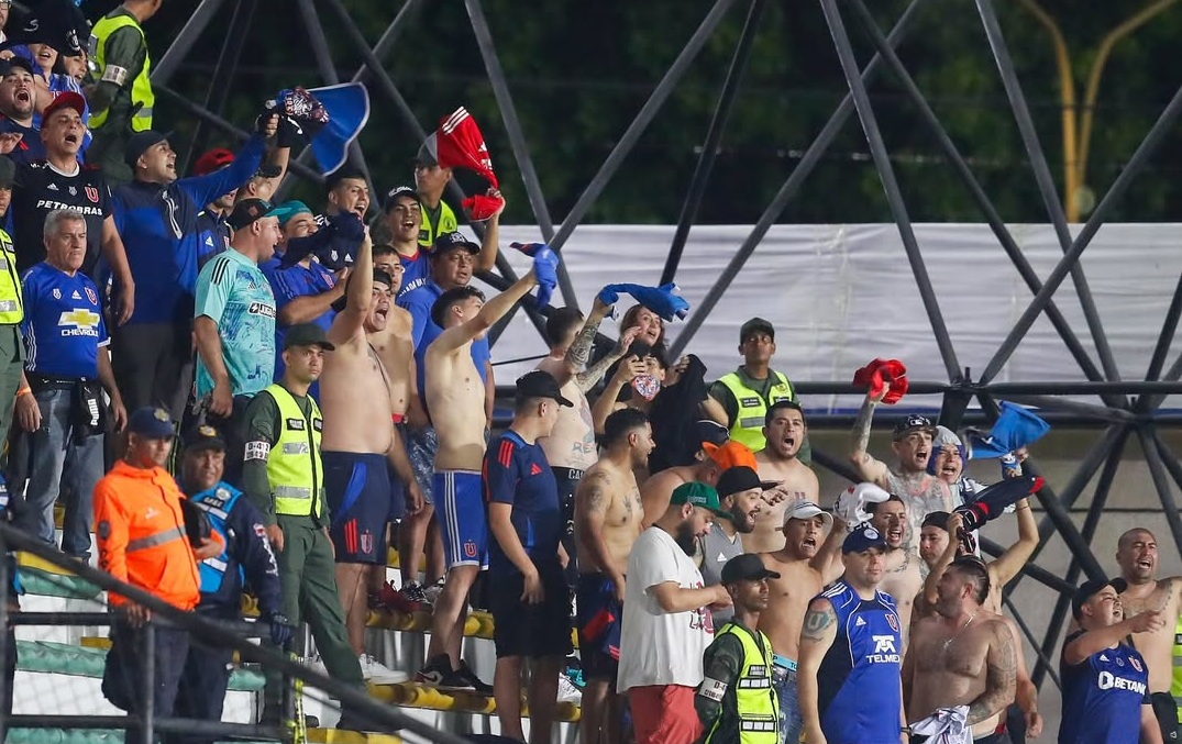 hinchas udechile venezuela