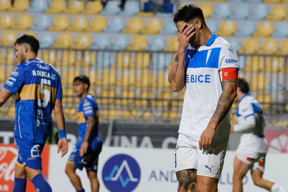 everton vence a la uc