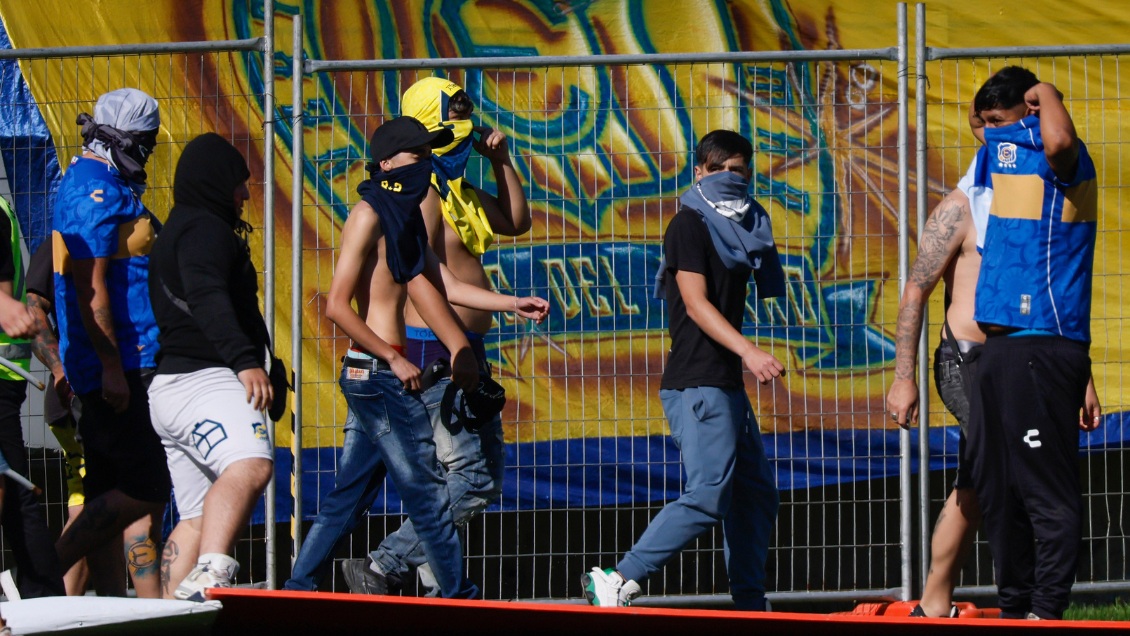 hinchas everton invadieron la cancha