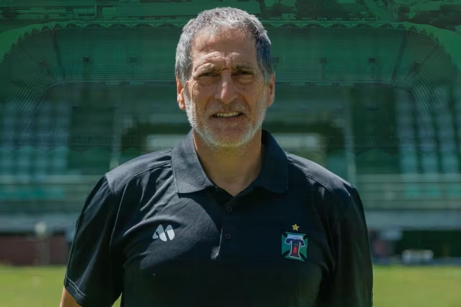 Duro revés para el Comandante: Mario Salas fue desvinculado de Deportes Temuco