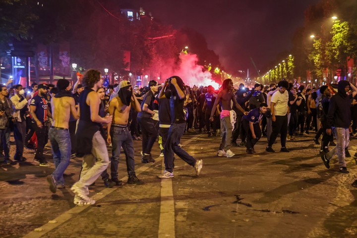 incidentes hinchas psg