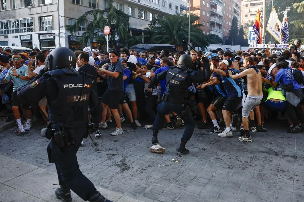 champios incidentes hinchas y policia