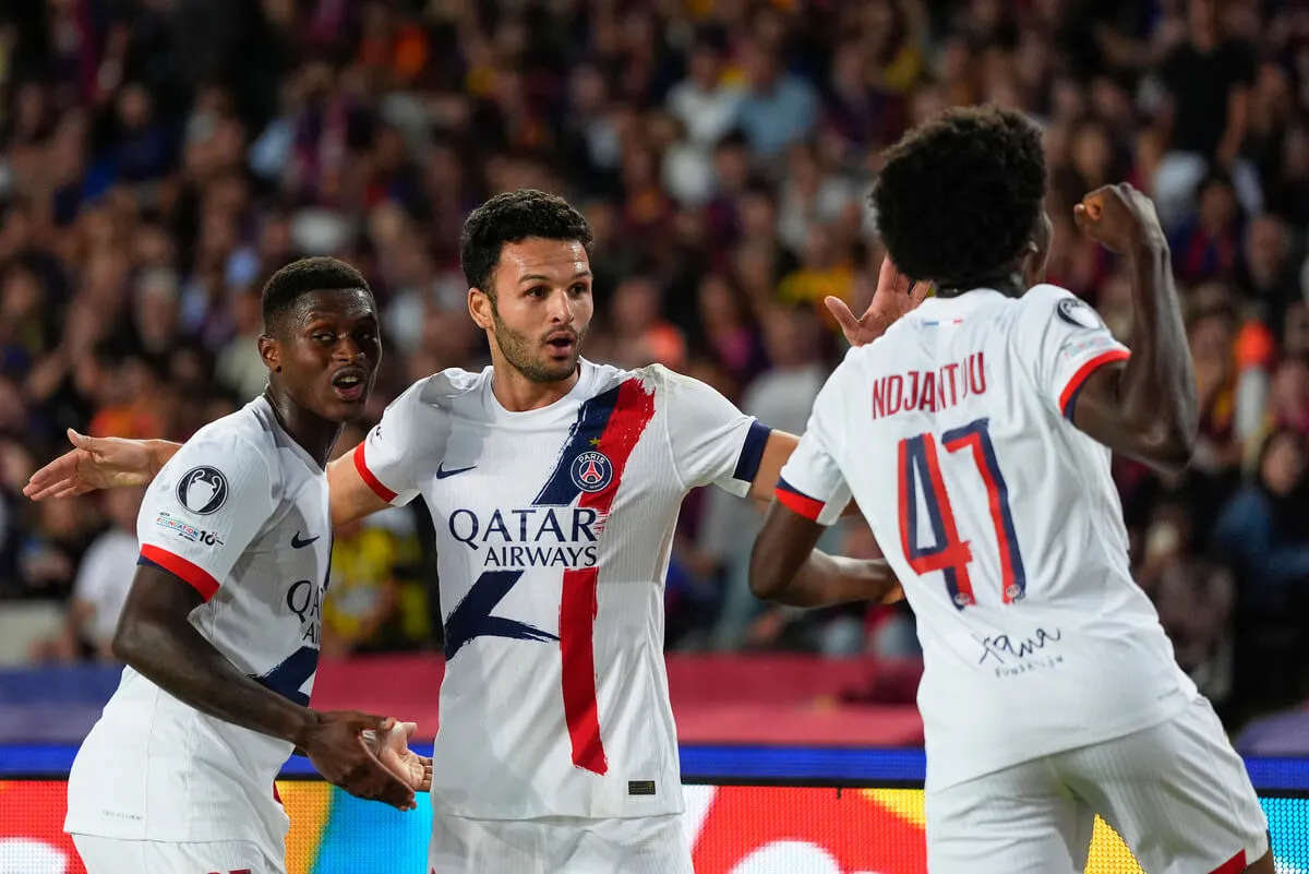 (GOLES) PSG derrota al FC Barcelona y mantiene su invicto en la Champions League
