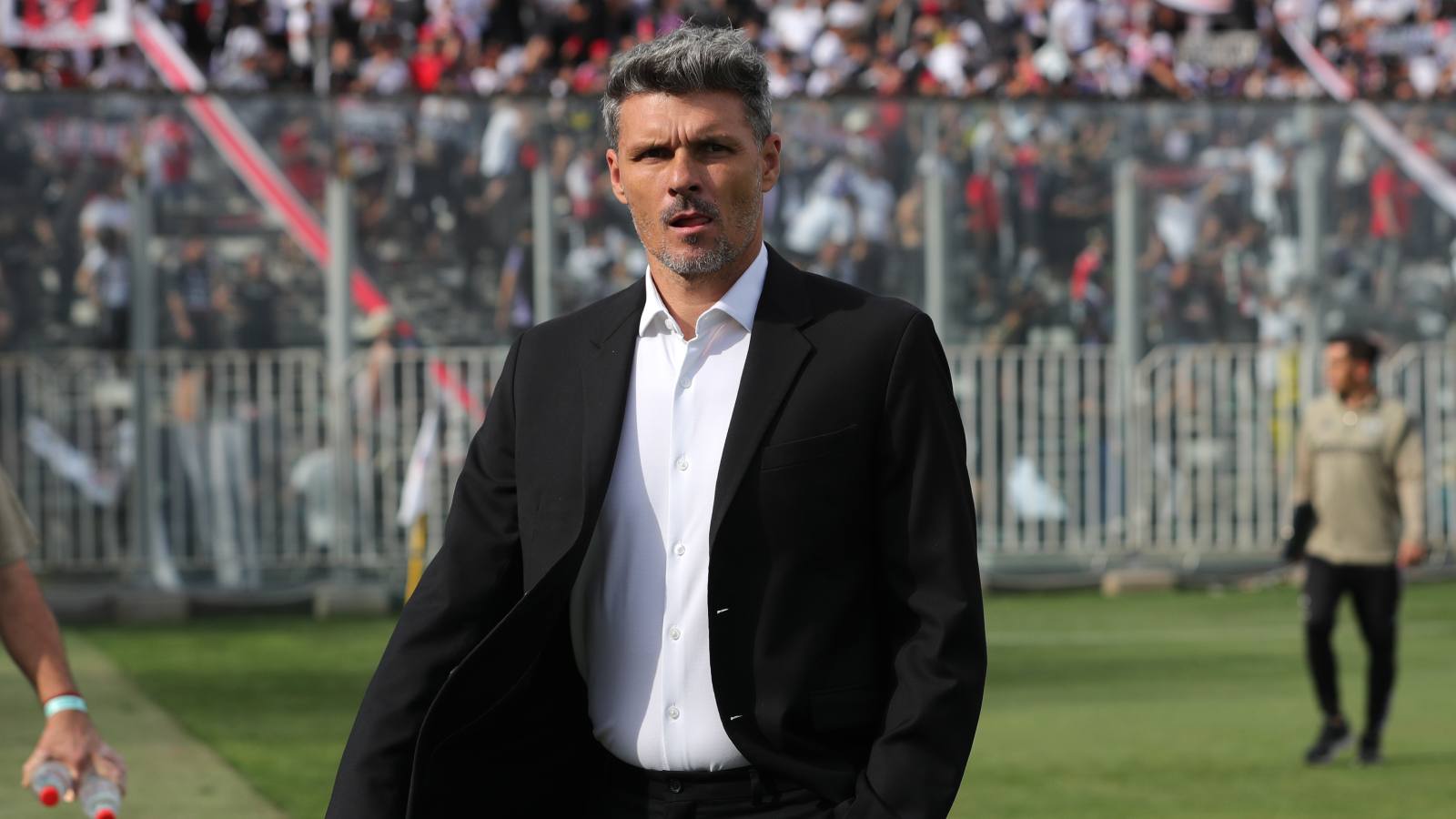 Fernando Ortiz sorprende en Colo Colo: el jugador que quiere, con experiencia en Europa